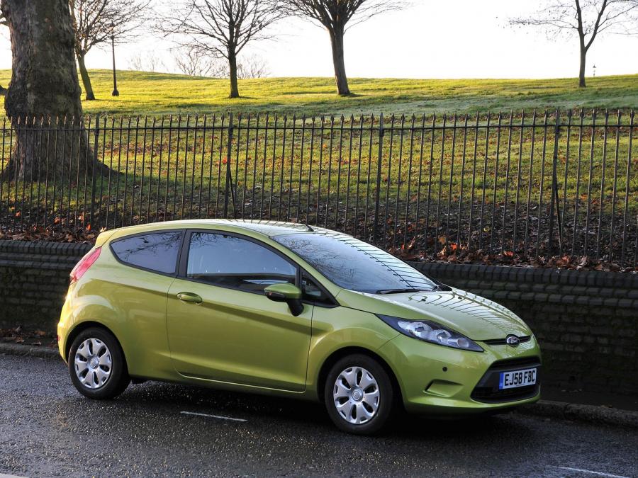  Ford Fiesta ECOnetic 2008 года  (фото 12 из 19)